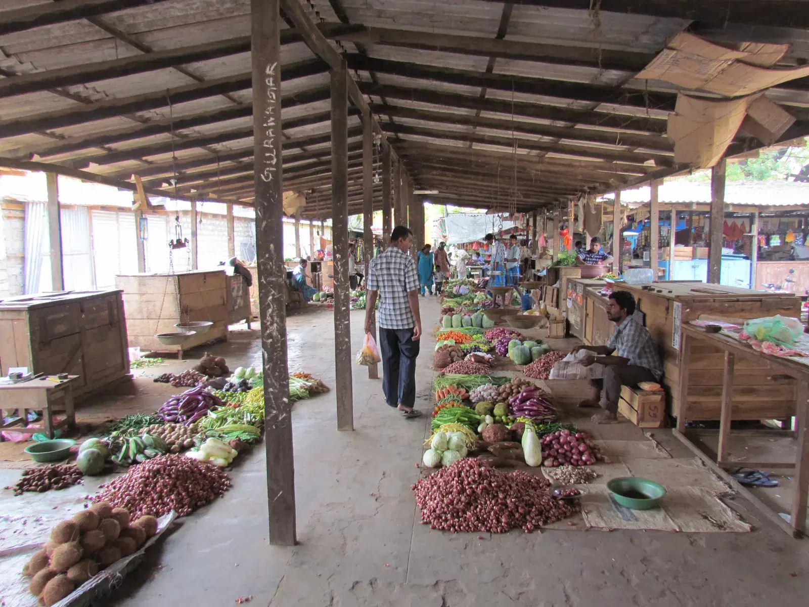 A busy market street in Jaffna's old town