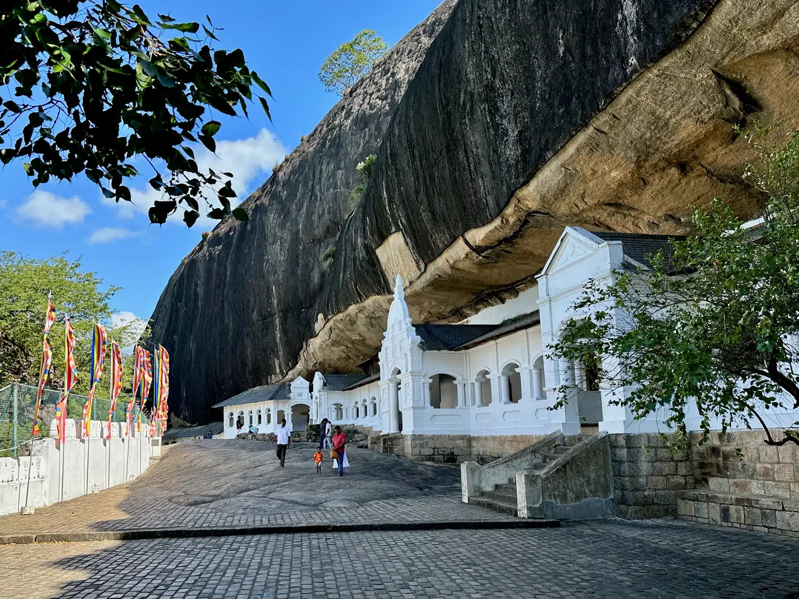 General view of the Dambulla rock outcrop and temple complex