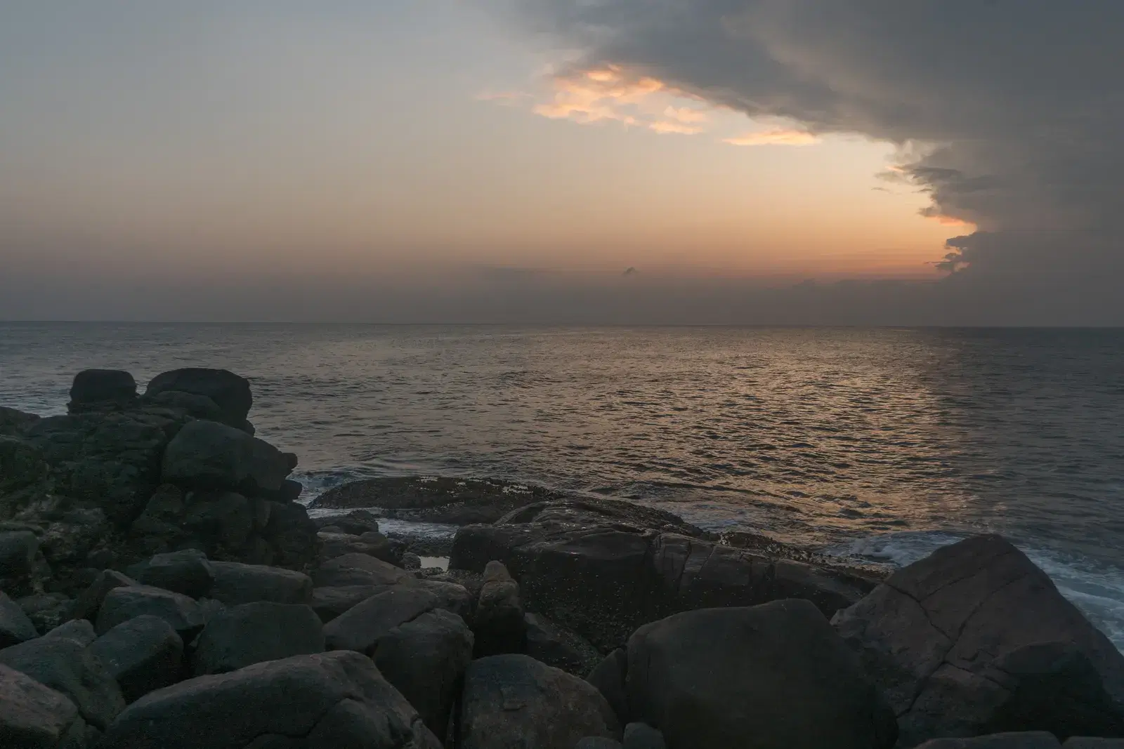 Sunset seen from Parrot Rock in Mirissa